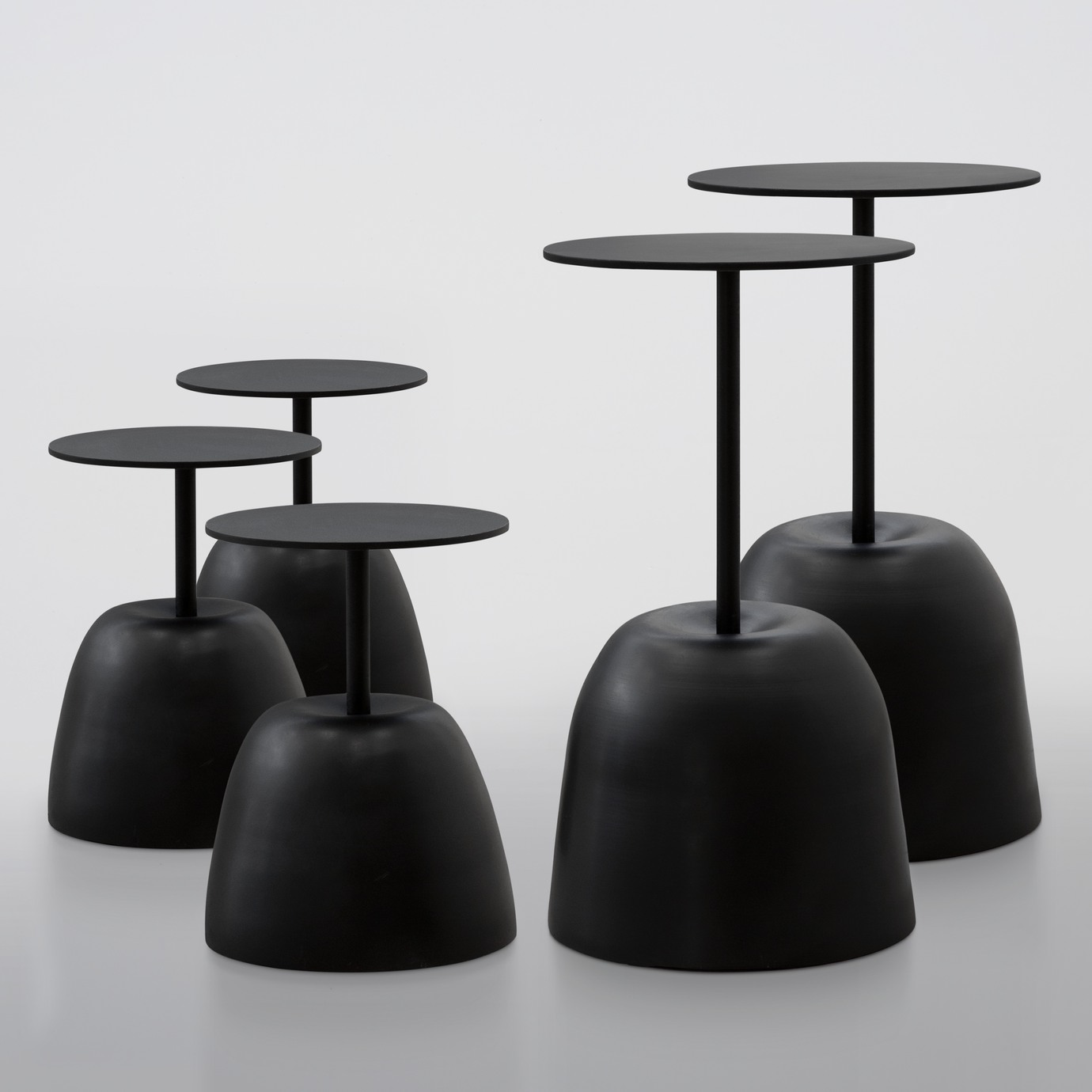 imperfecttolab-tables-basalto-table-d-appoint-fenix image 1