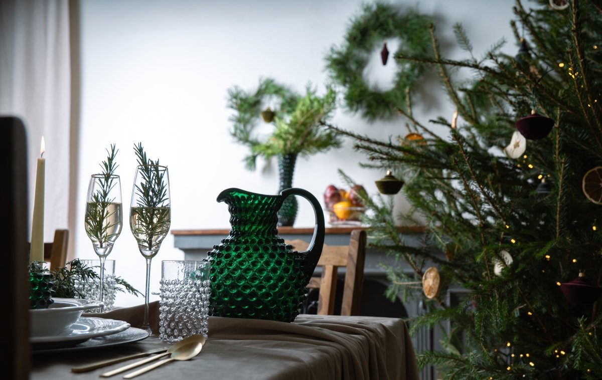 klimchi-hobnail-carafe-vert-fonc-2000-ml-pichet image 2
