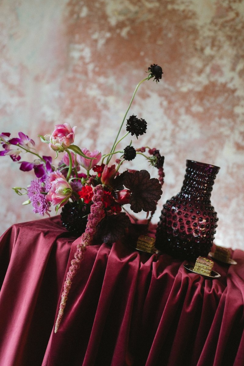 klimchi-hobnail-carafe-violette-2-l-en-verre-picots image 6
