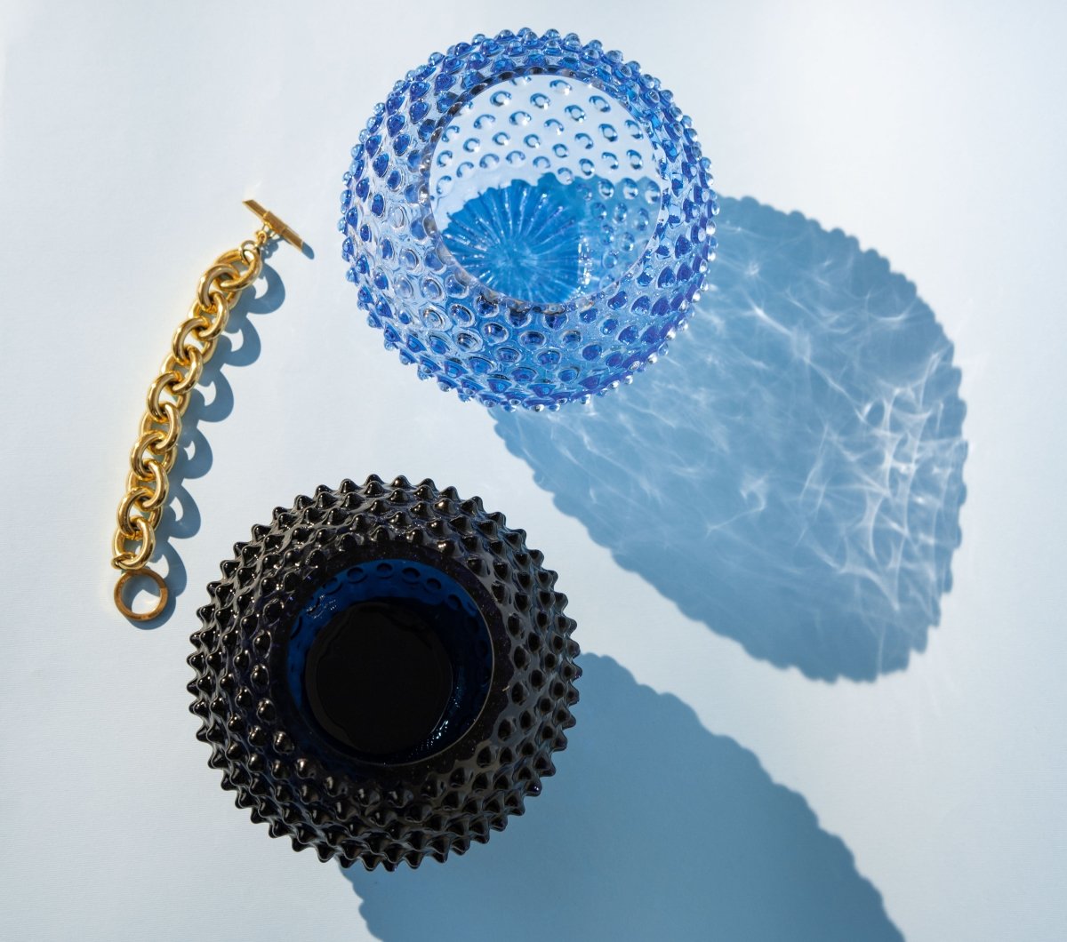 klimchi-hobnail-vase-light-blue-rond-bleu-clair-fleurs image 5