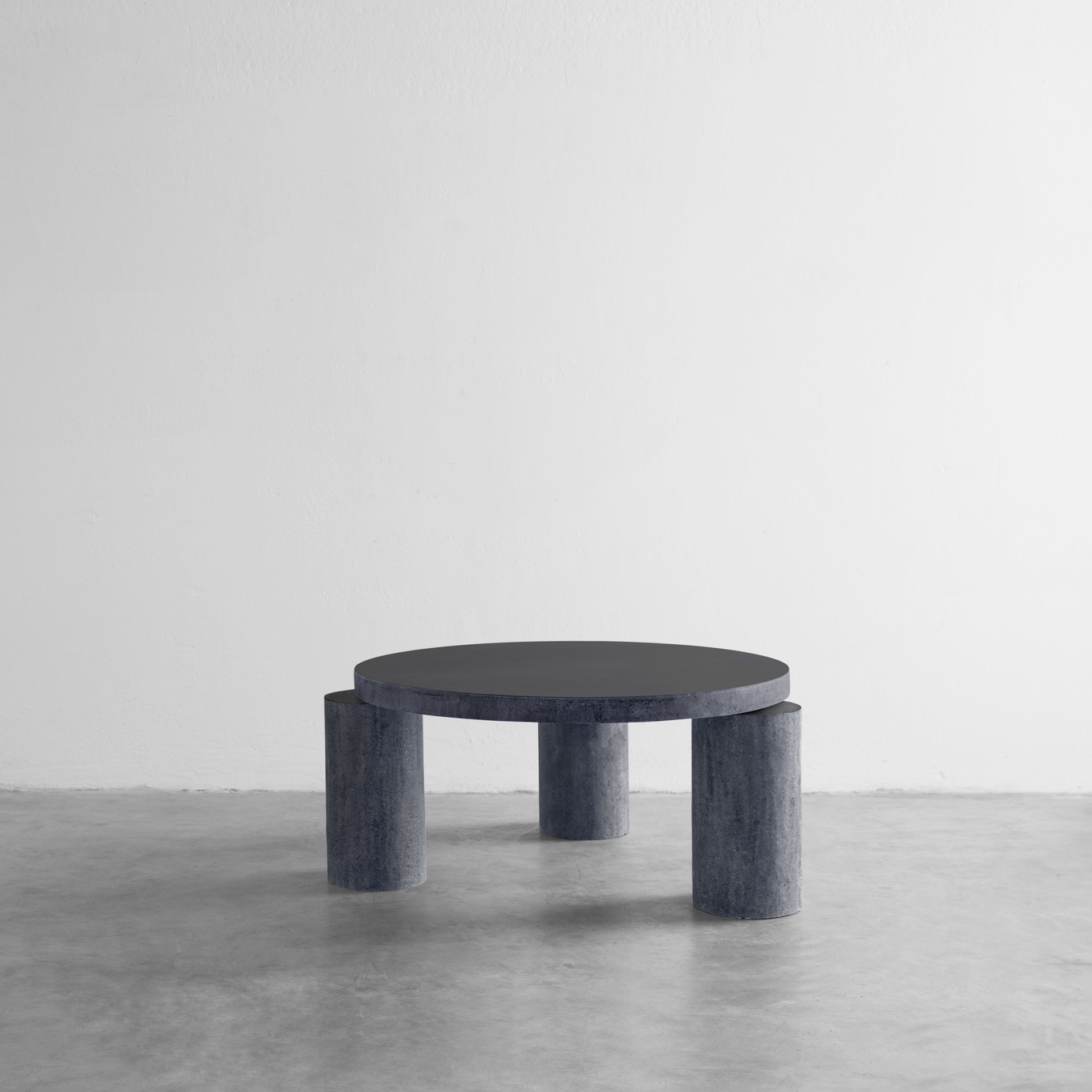 imperfecttolab-orbit-table-design-plateau-suspendu image 6