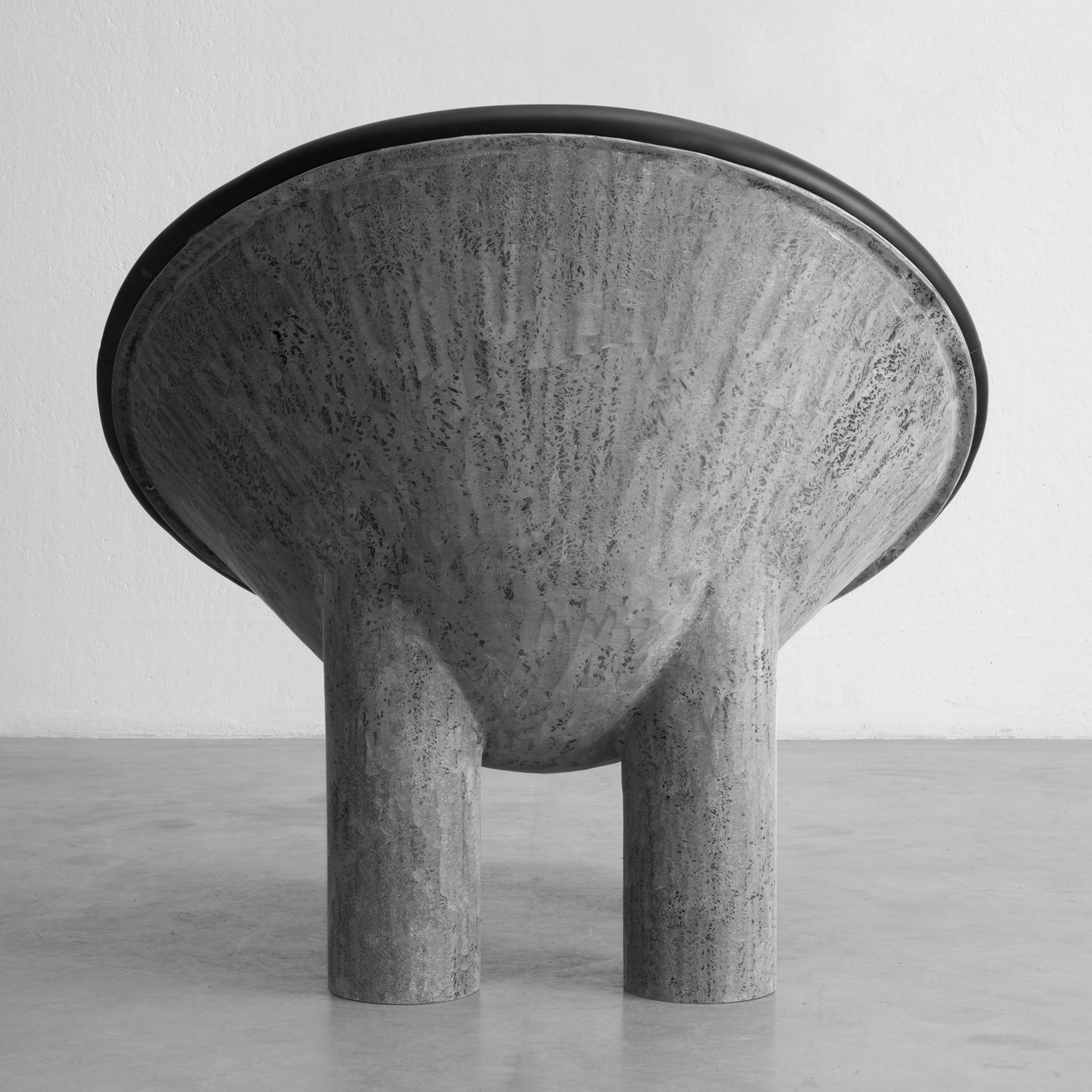 imperfecttolab-berliner-fauteuil-design-assise-profonde image 2