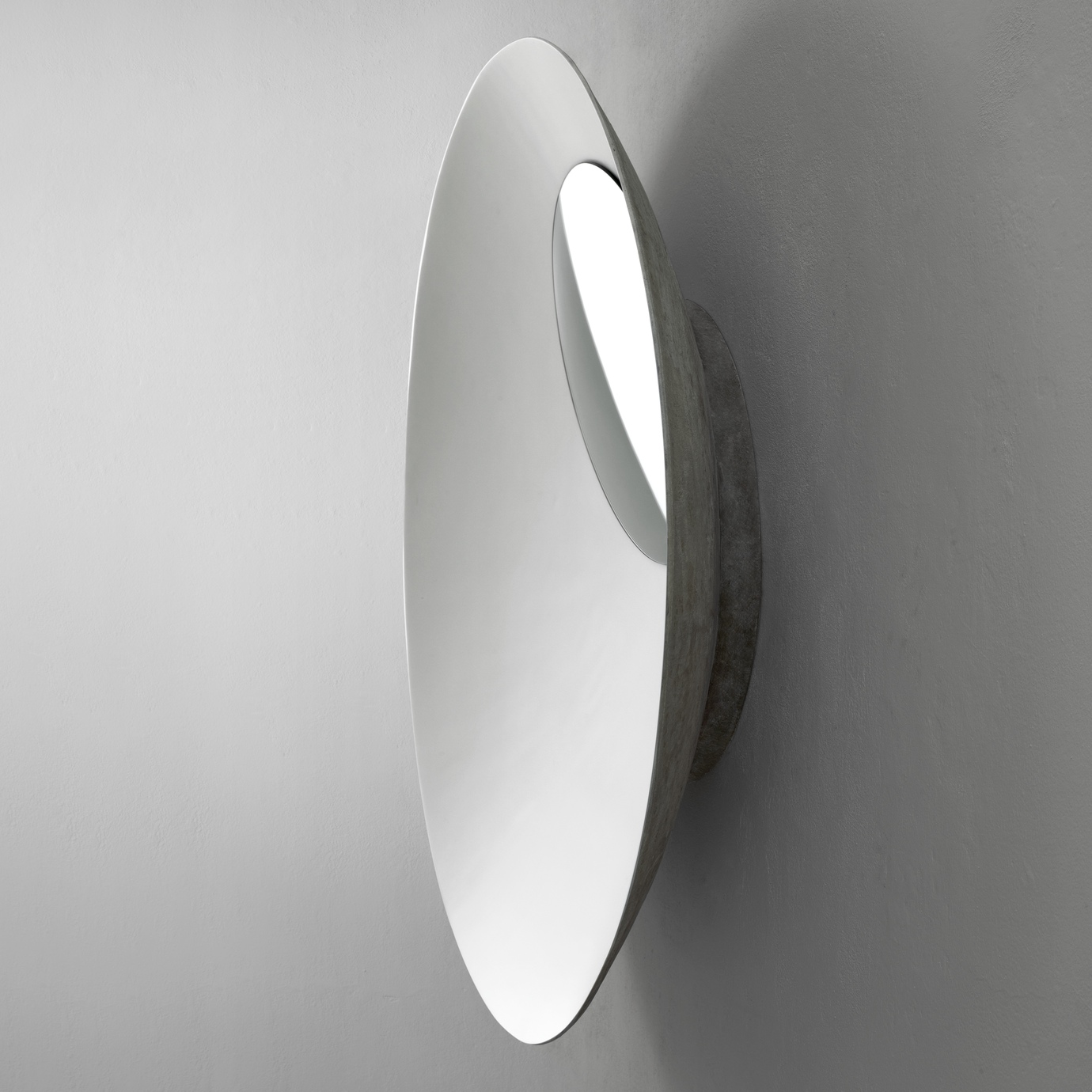 imperfecttolab-b-olla-miroir-mural-rond-design-blanc image 4