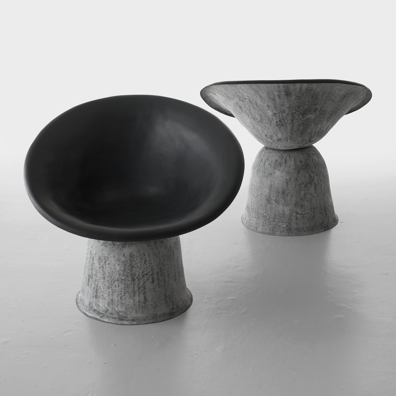 imperfecttolab-midi-fauteuil-coque-base-cloche-relax image 1