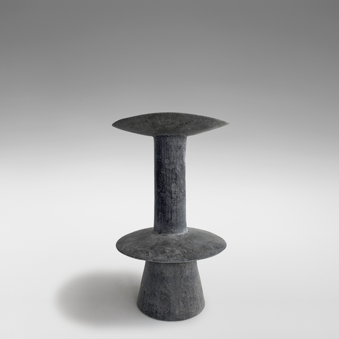 imperfecttolab-tribu-vase-d-coratif-formes-primordiales image 5