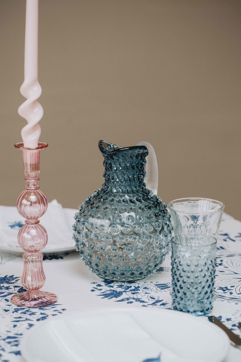klimchi-hobnail-carafe-en-verre-bleu-fum-2-l image 2