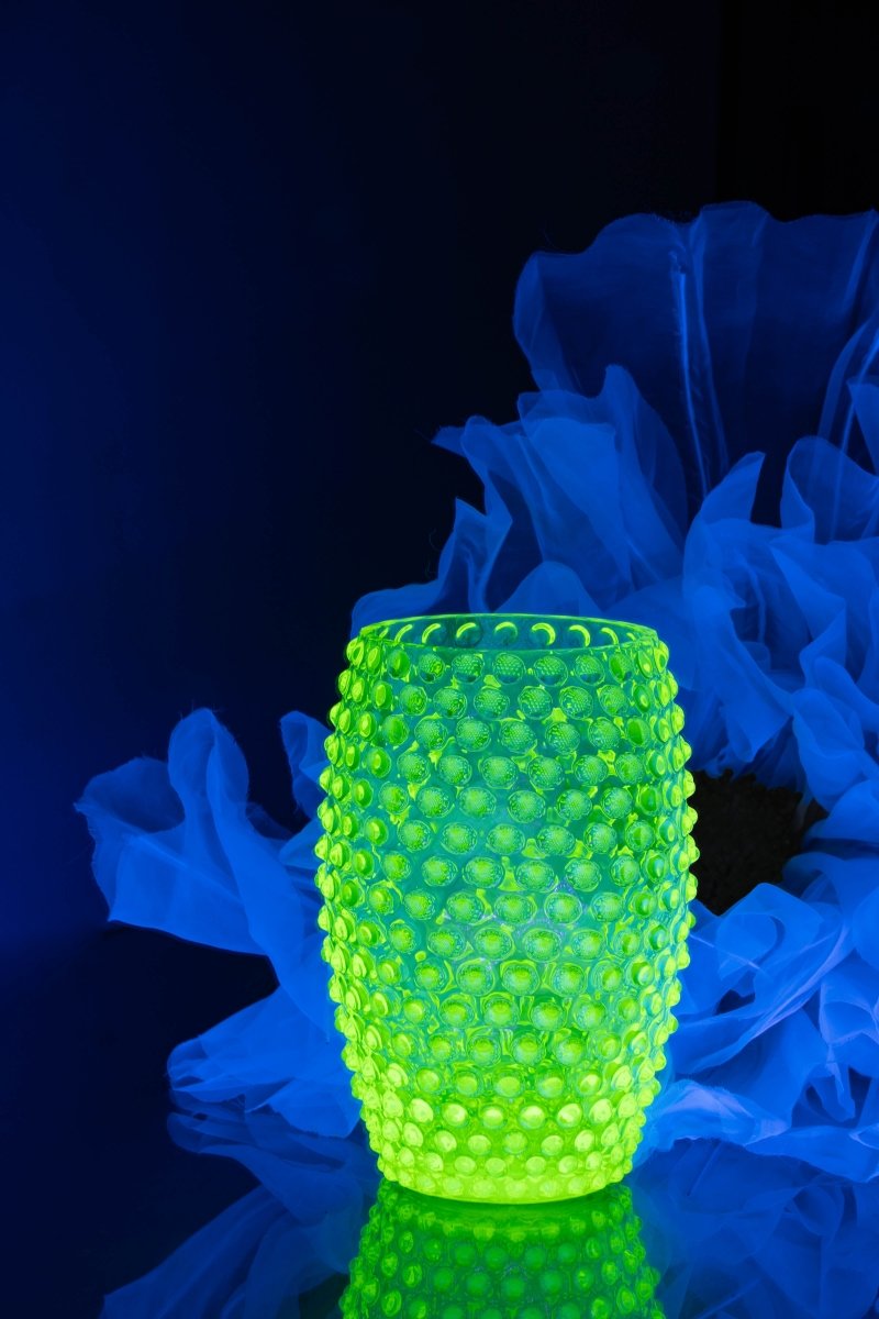 klimchi-hobnail-neon-citrine-vase-ovale-jaune-uv image 2