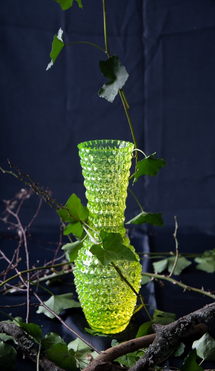 klimchi-fugu-vase-neon-citrine-vase-verre-jaune image 4