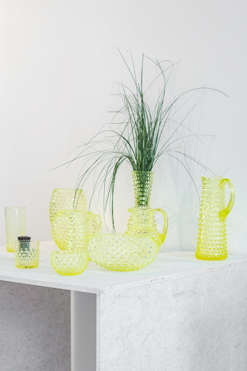klimchi-hobnail-neon-citrine-pichet-verre-1-litre-jaune image 4