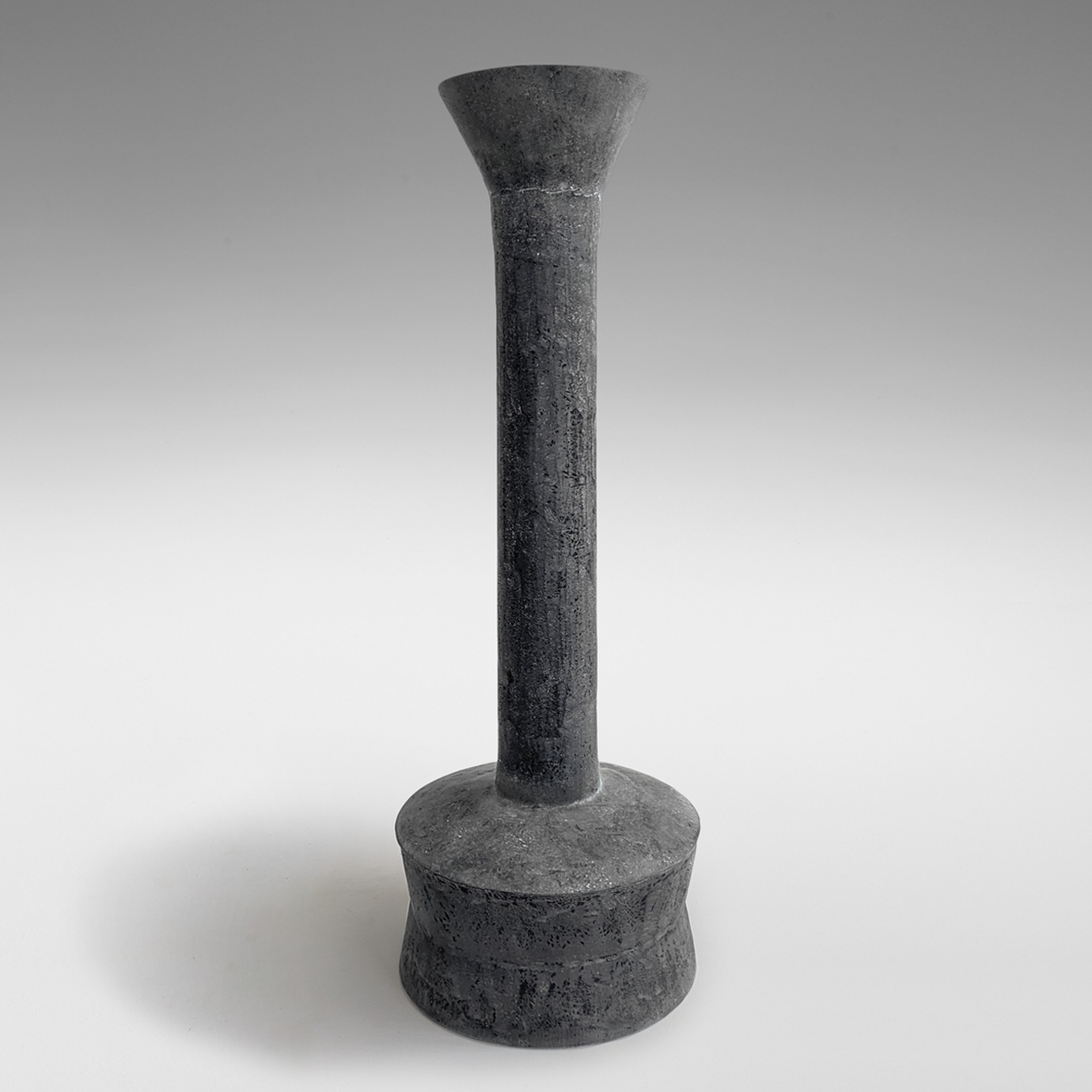 imperfecttolab-tribu-vase-d-coratif-formes-primordiales image 4