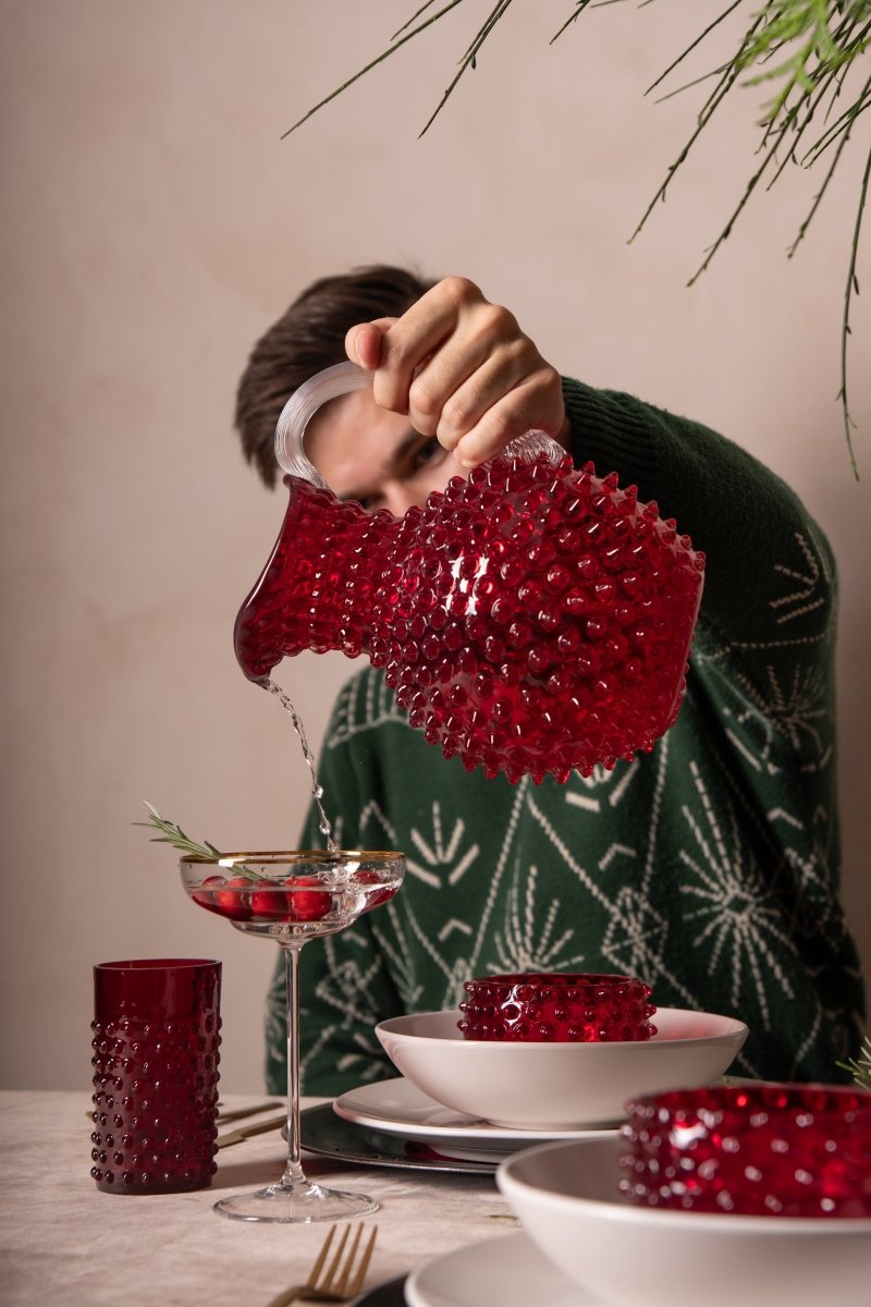 klimchi-hobnail-pichet-grenat-2-litres-underlay image 6