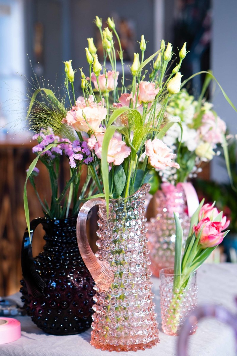 klimchi-hobnail-pichet-rosaline-1-l-en-verre-rose image 3