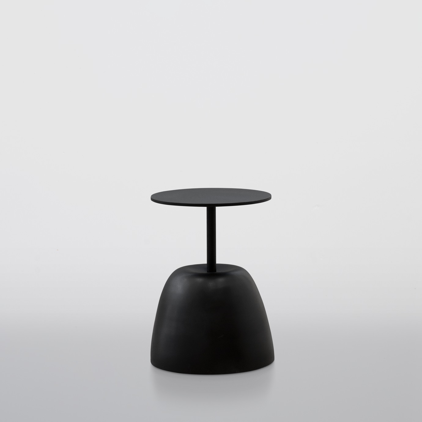 imperfecttolab-tables-basalto-table-d-appoint-fenix image 3