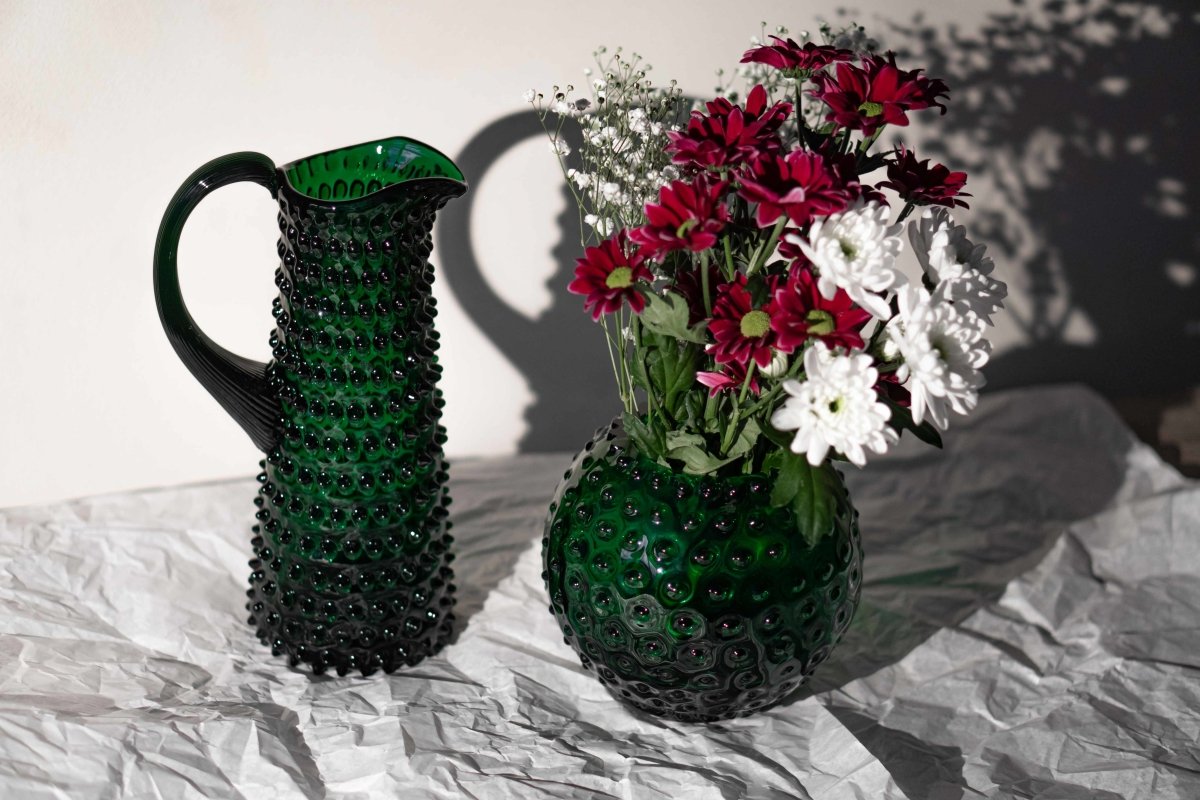 klimchi-hobnail-dark-green-vase-verre-vert-fonc image 2