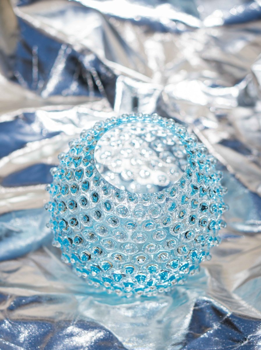 klimchi-hobnail-underlay-azure-vase-verre-bleu-azure image 3