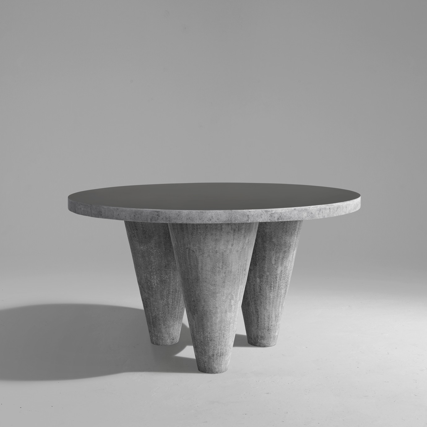 imperfecttolab-tables-equilibrium-table-ronde-c-nes image 2