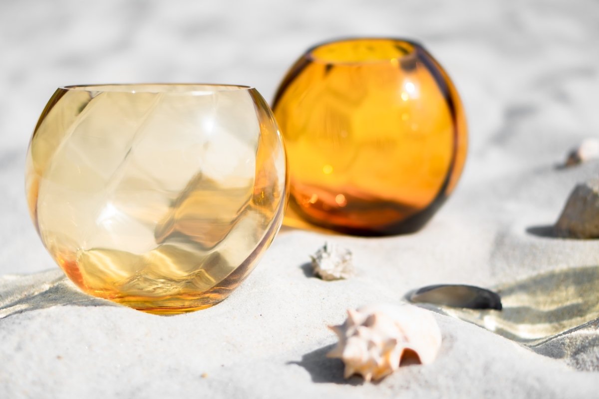 klimchi-marika-petit-vase-rond-ambre-jaune-verre-souffl image 7