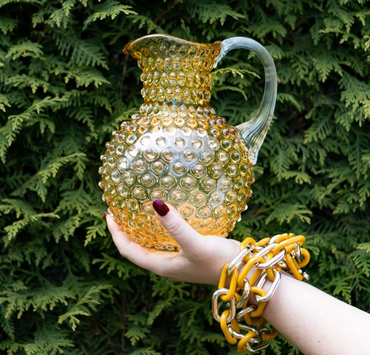 klimchi-hobnail-carafe-2-l-ambre-underlay-verre image 3