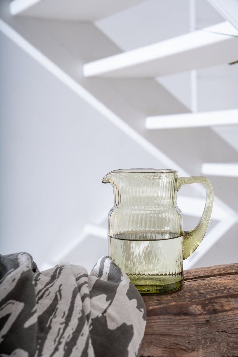 klimchi-ethel-carafe-vert-olive-pichet-c-tel image 4