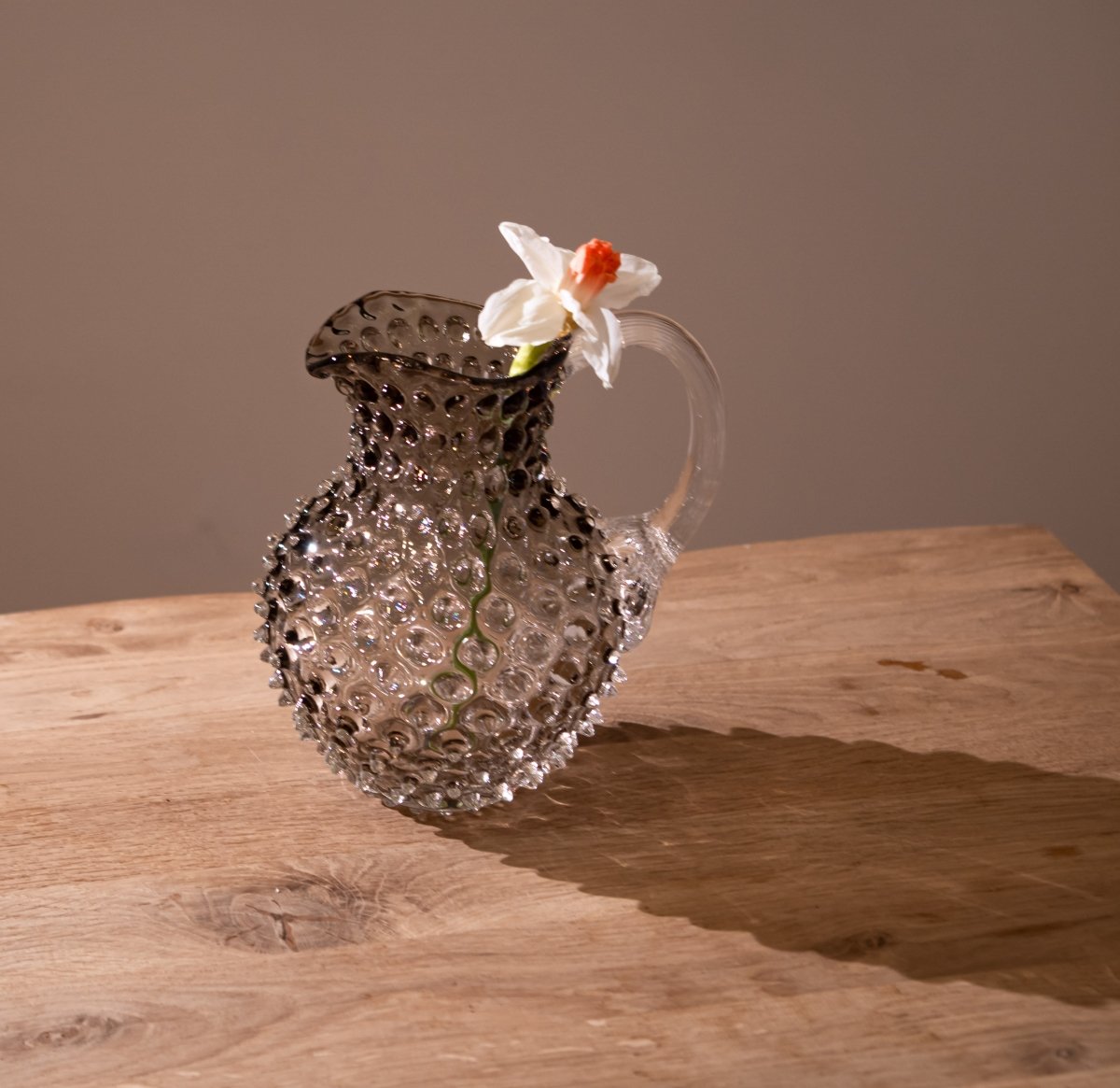 klimchi-hobnail-black-smoke-petite-carafe-verre-1-l image 2