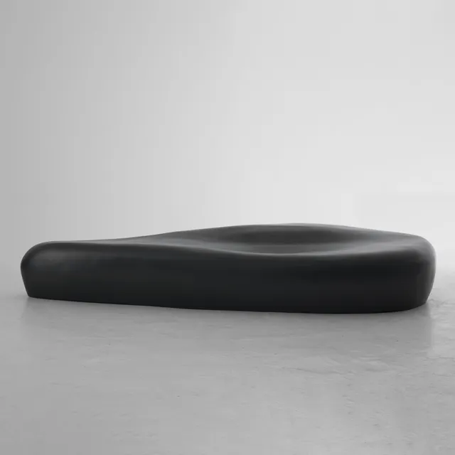 imperfecttolab-ciottolo-1-fauteuil-galet-sculptural-blanc image 1