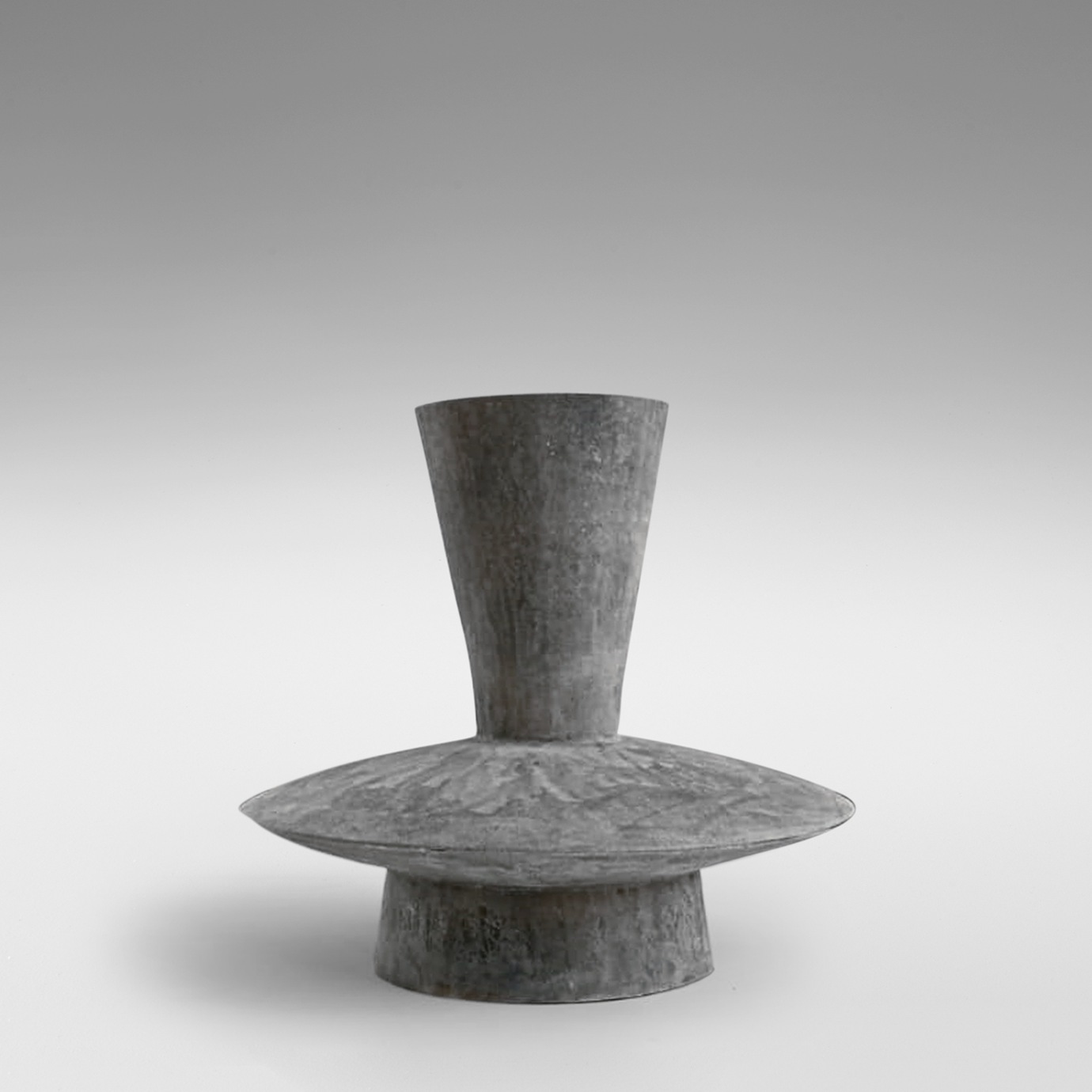 imperfecttolab-tribu-vase-d-coratif-formes-primordiales image 1