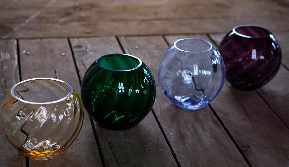 klimchi-marika-petit-vase-rond-ambre-jaune-verre-souffl image 3