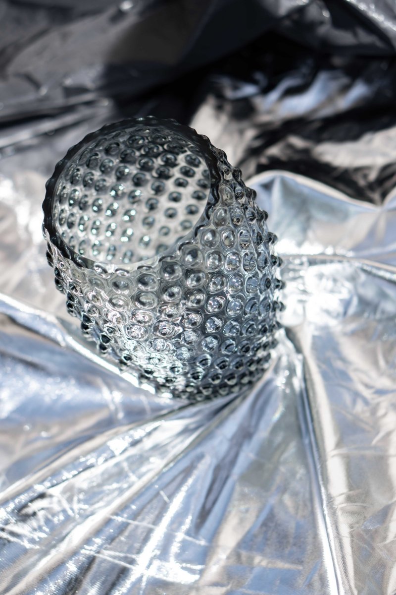 klimchi-hobnail-vase-ovale-grey-smoke-en-cristal image 2