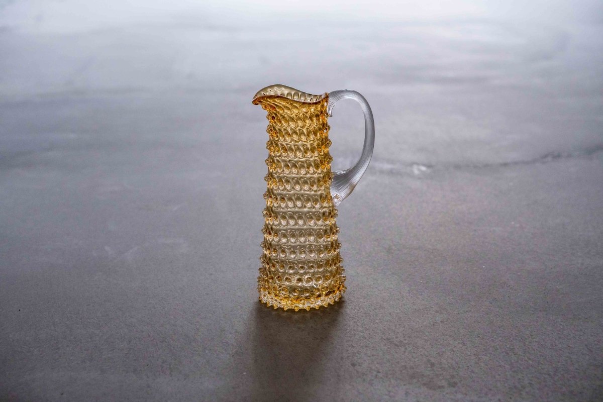 klimchi-hobnail-carafe-ambre-1-l-underlay-amber image 2
