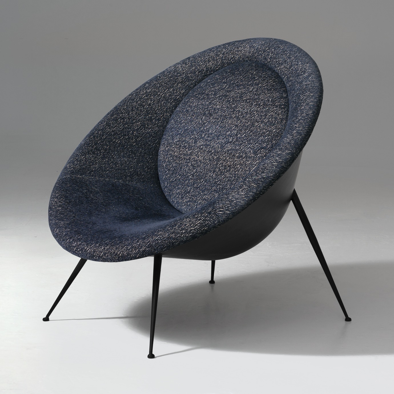 imperfecttolab-epoch-fauteuil-tissu-enveloppant-limit image 3