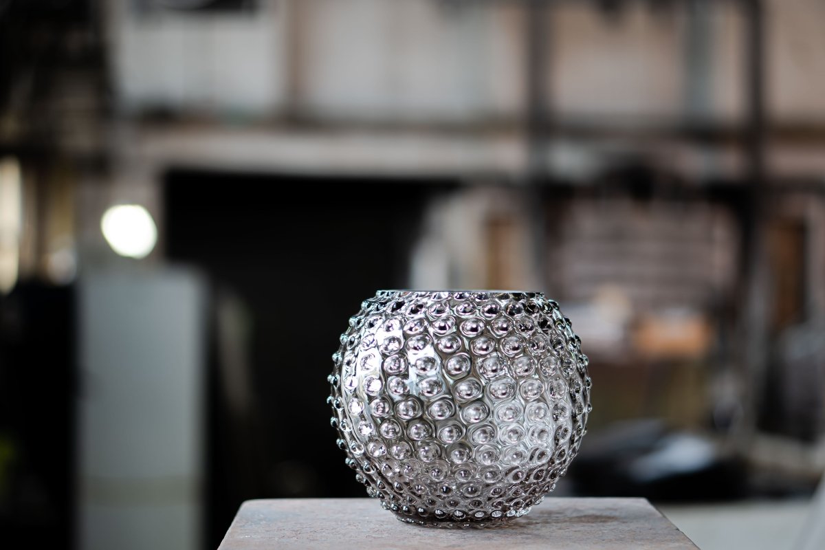 klimchi-hobnail-underlay-black-smoke-vase-rond-noir image 4