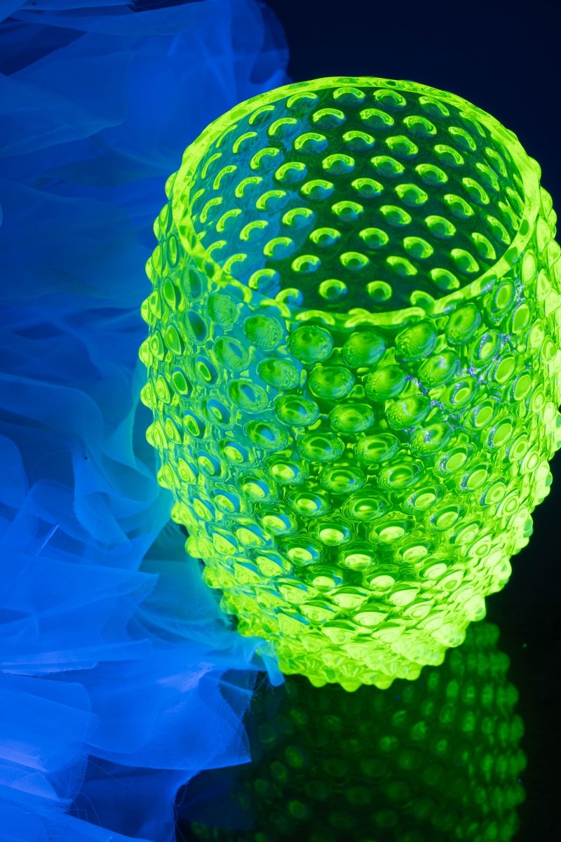 klimchi-hobnail-neon-citrine-vase-ovale-jaune-uv image 3