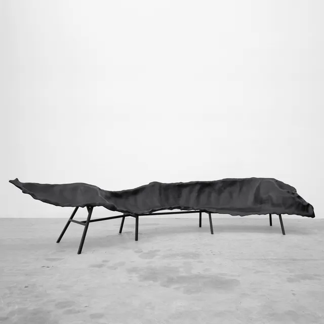 imperfecttolab-qirat-fauteuil-enveloppant-dition-limit-e image 1