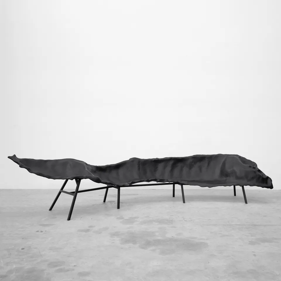 imperfecttolab-qirat-fauteuil-enveloppant-dition-limit-e image 1