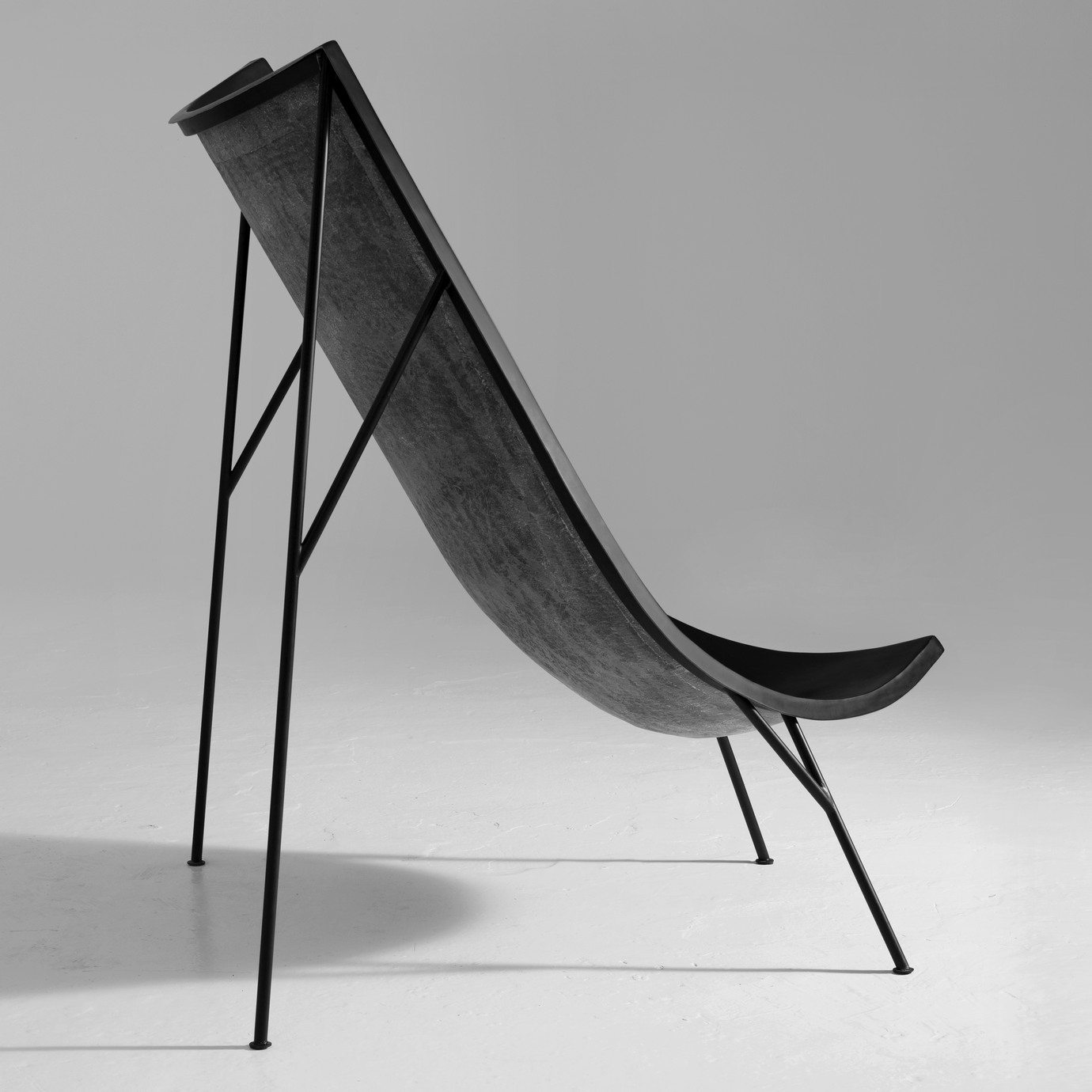 imperfecttolab-ombra-chaise-design-fibre-de-verre-iconique image 3