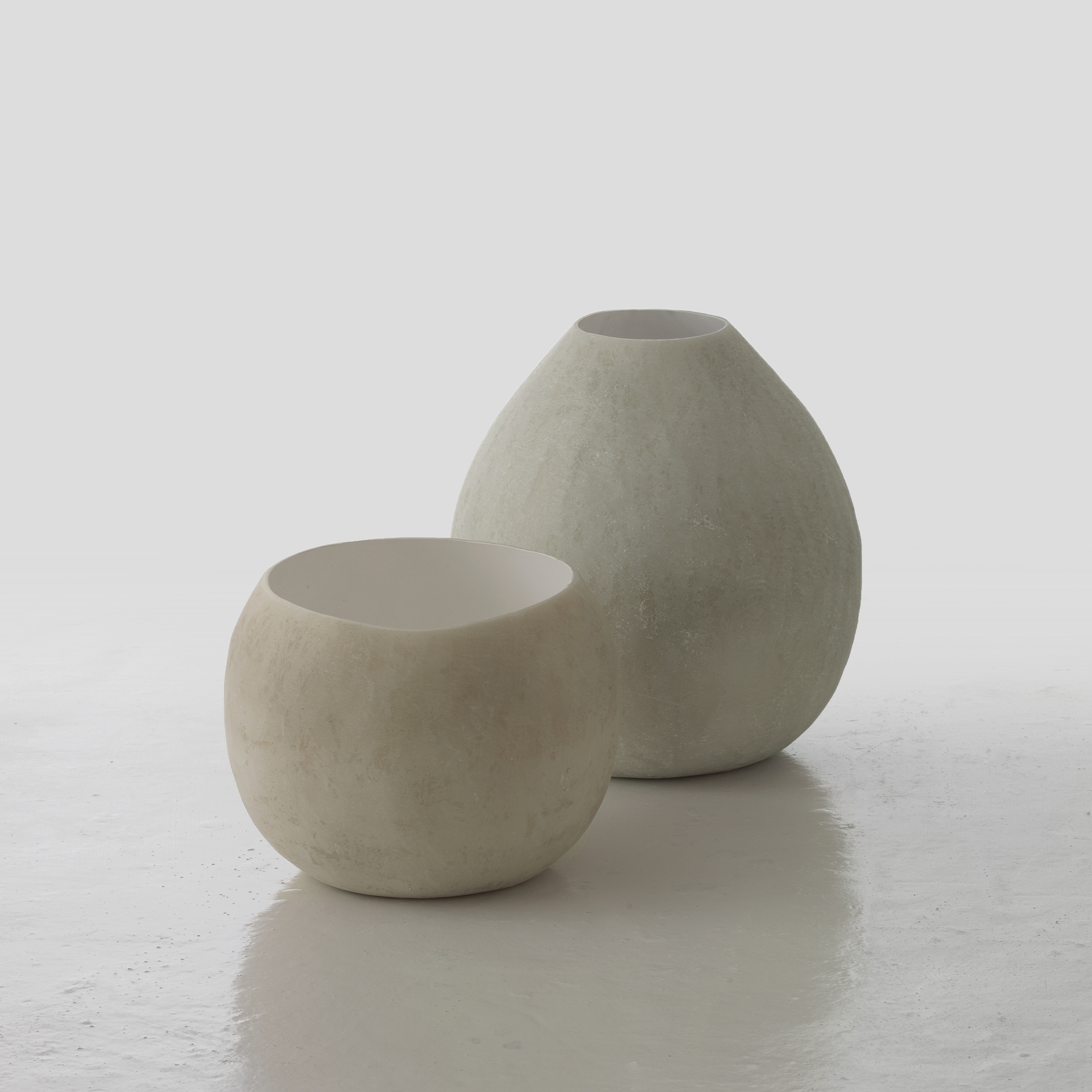 imperfecttolab-bulbo-vase-en-fibre-de-verre-forme-bulbe image 2