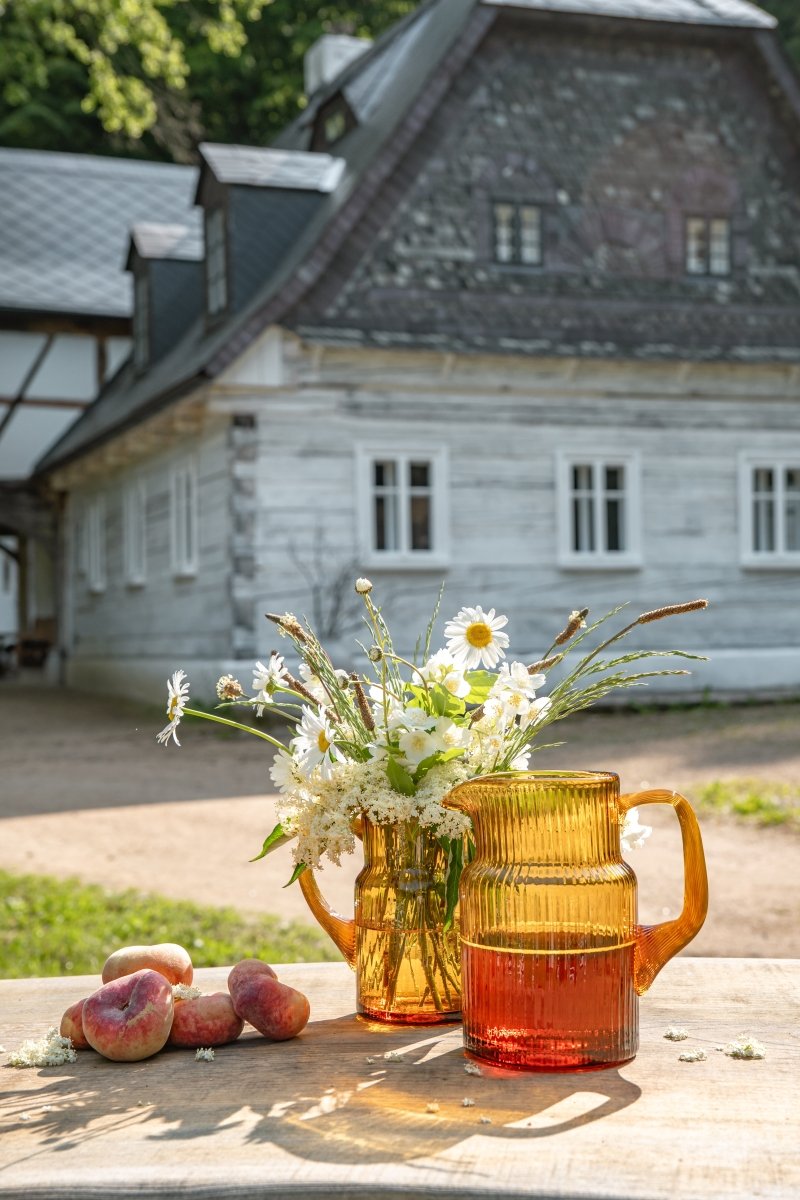 klimchi-ethel-pichet-ambre-en-verre-stri-vase image 2