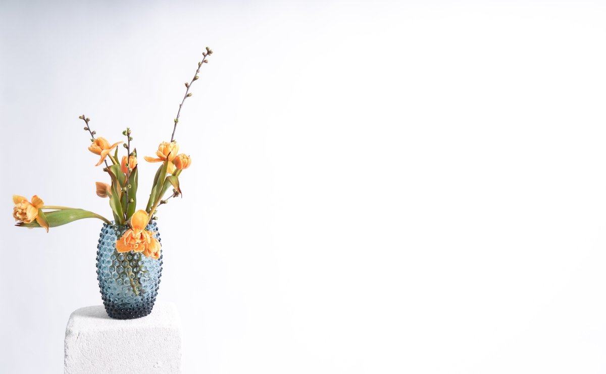 klimchi-hobnail-misty-blue-vase-ovale-bleu image 5