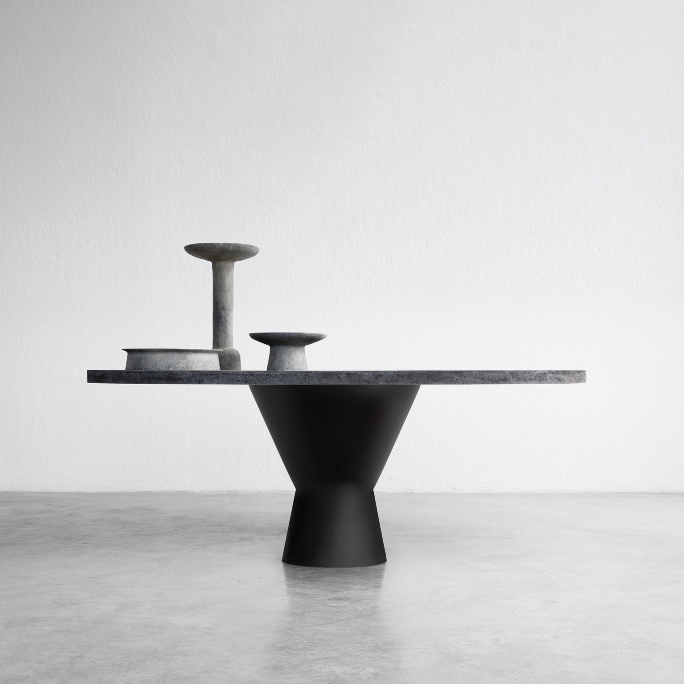 imperfecttolab-chiasmo-table-ovale-design-fluide image 2
