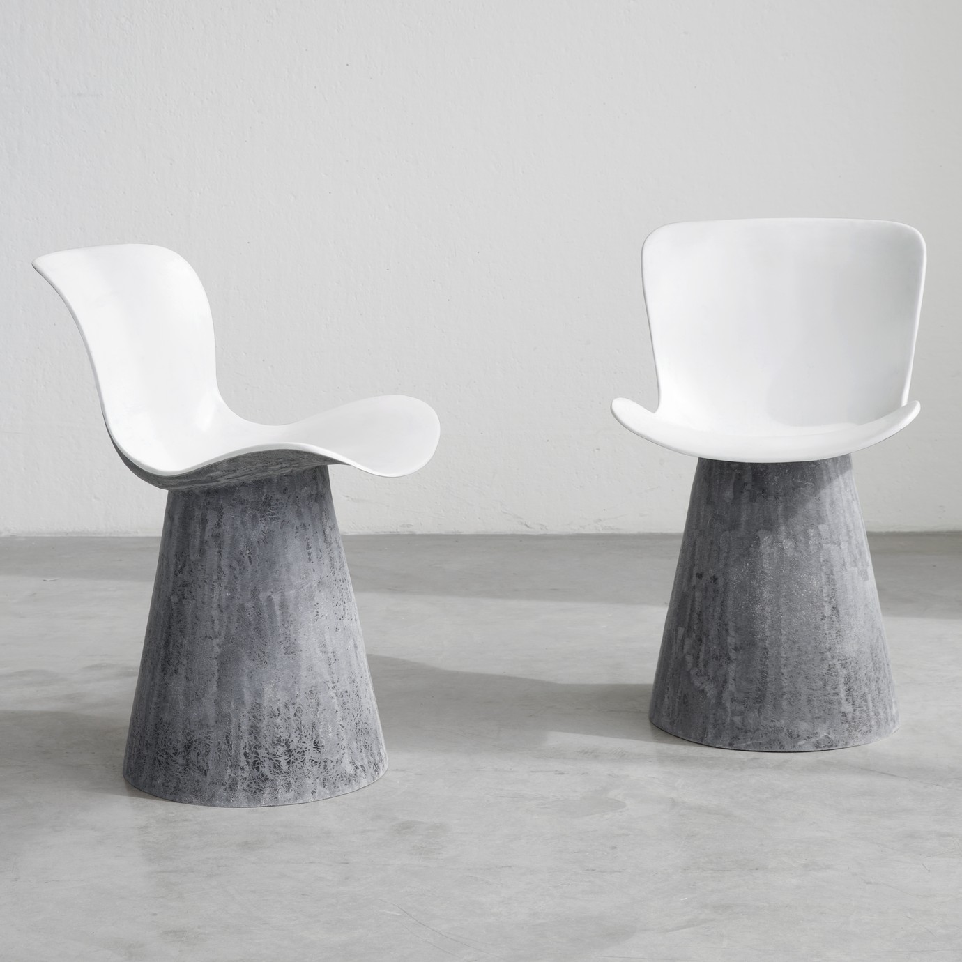 imperfecttolab-equilibria-fauteuil-base-conique image 1