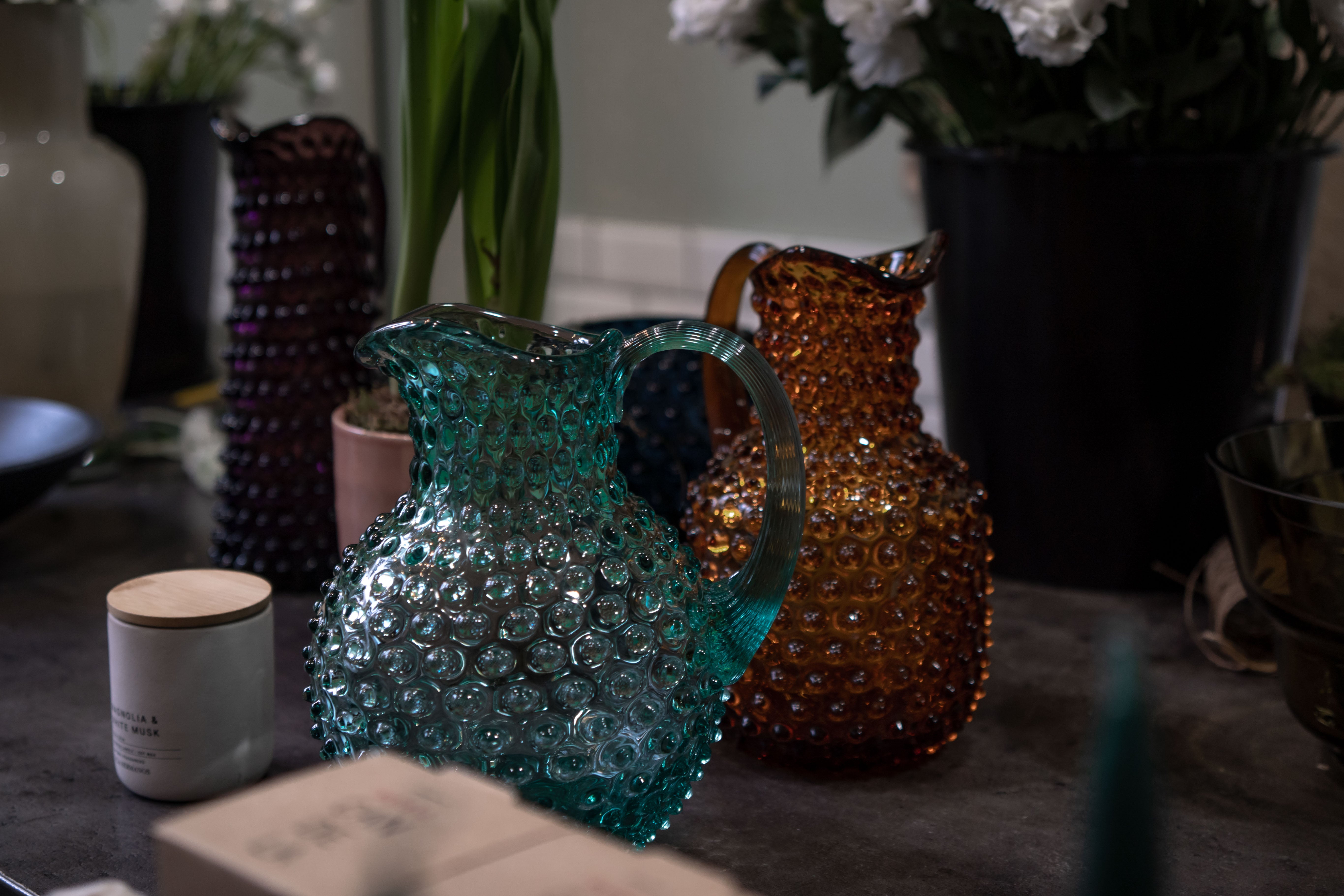 klimchi-hobnail-beryl-pichet-carafe-2-l-vert image 3