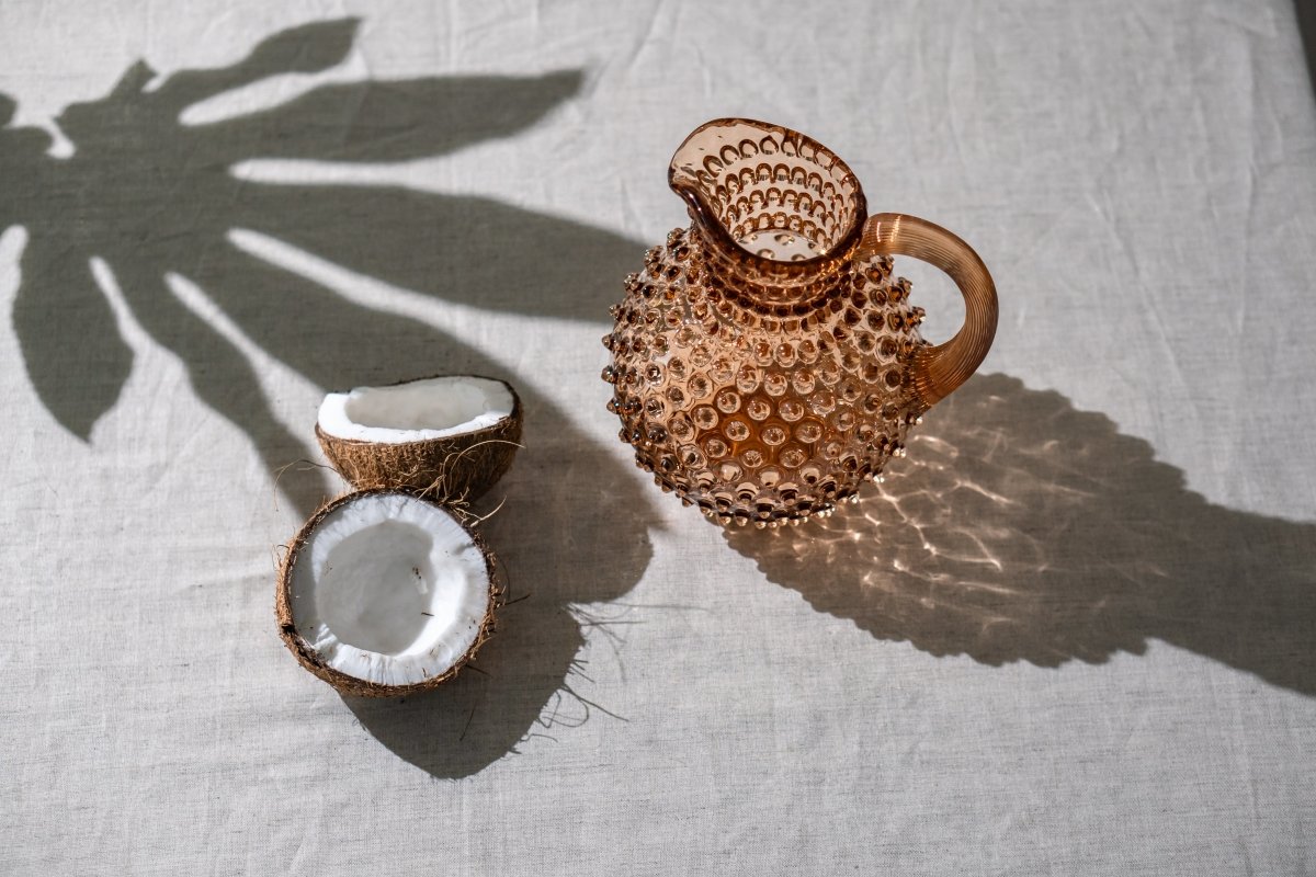 klimchi-hobnail-carafe-en-verre-bronze-2-l image 2