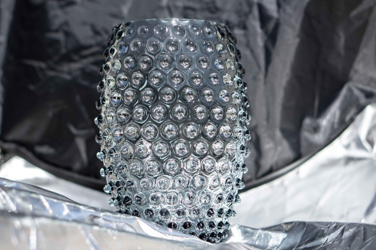 klimchi-hobnail-vase-ovale-grey-smoke-en-cristal image 3
