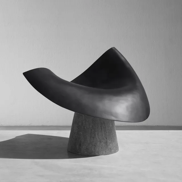 imperfecttolab-flow-fauteuil-sculptural-lignes-sinueuses image 1