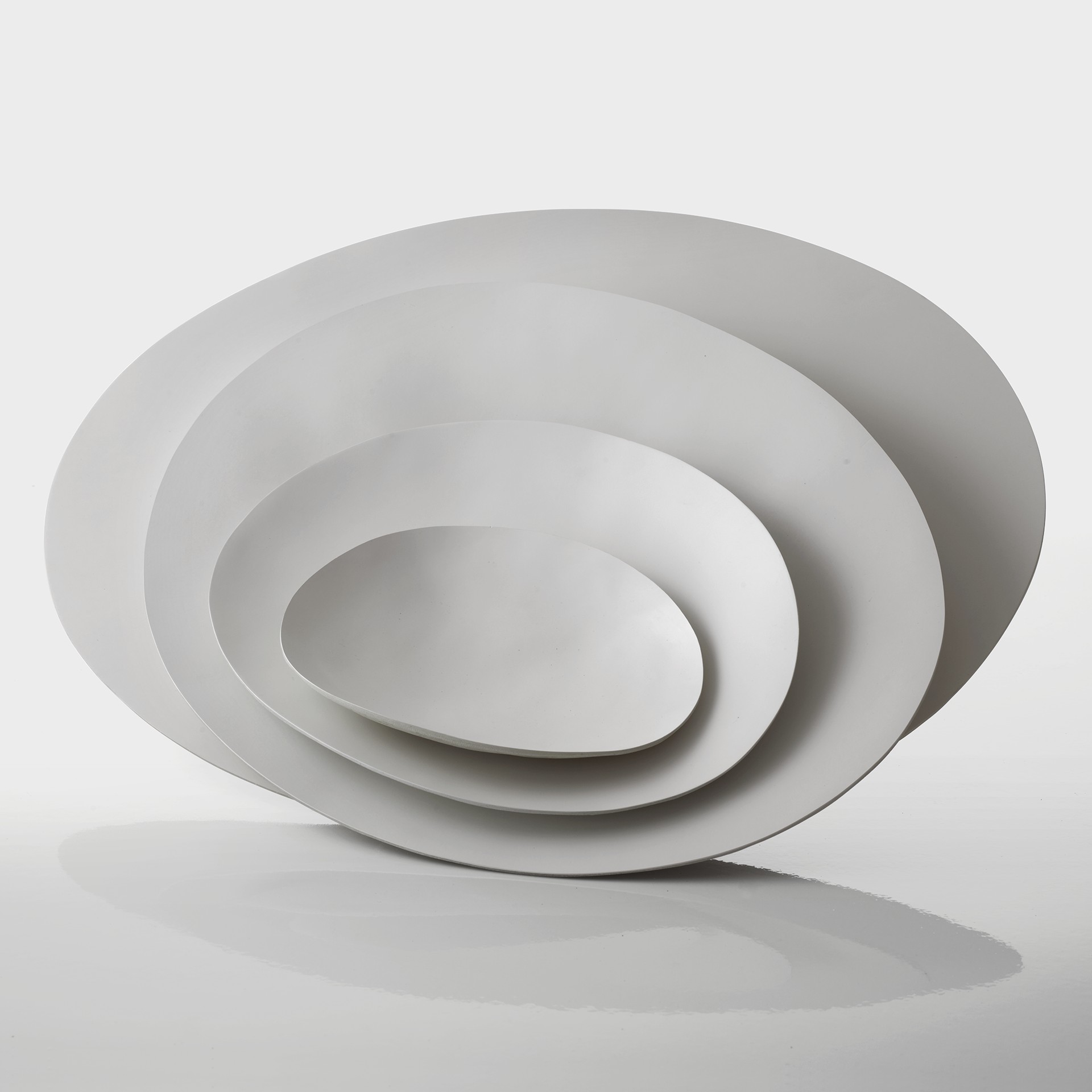 imperfecttolab-guscio-plateau-fibre-de-verre-rond image 5