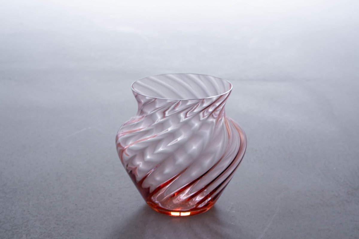 klimchi-marika-rosaline-grand-vase-en-verre-rose image 5
