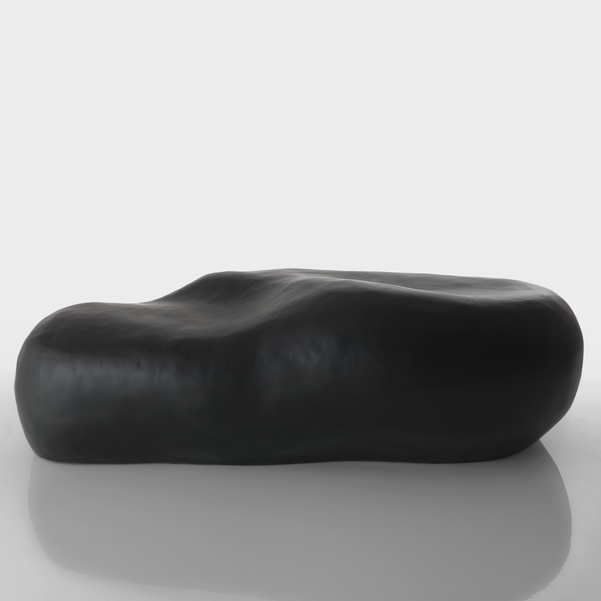 imperfecttolab-ciottolo-chaise-galet-fibre-de-verre image 6