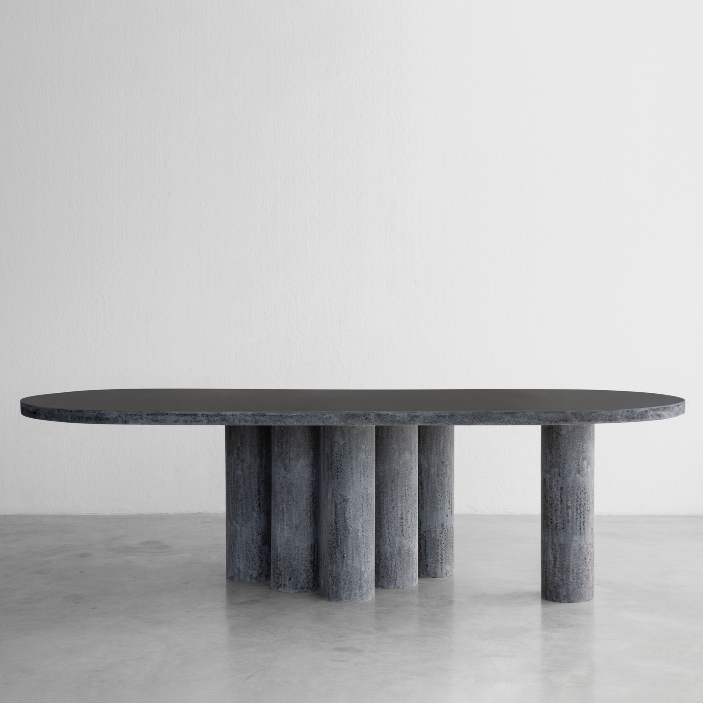 imperfecttolab-tables-rghen-table-manger-plateau image 1