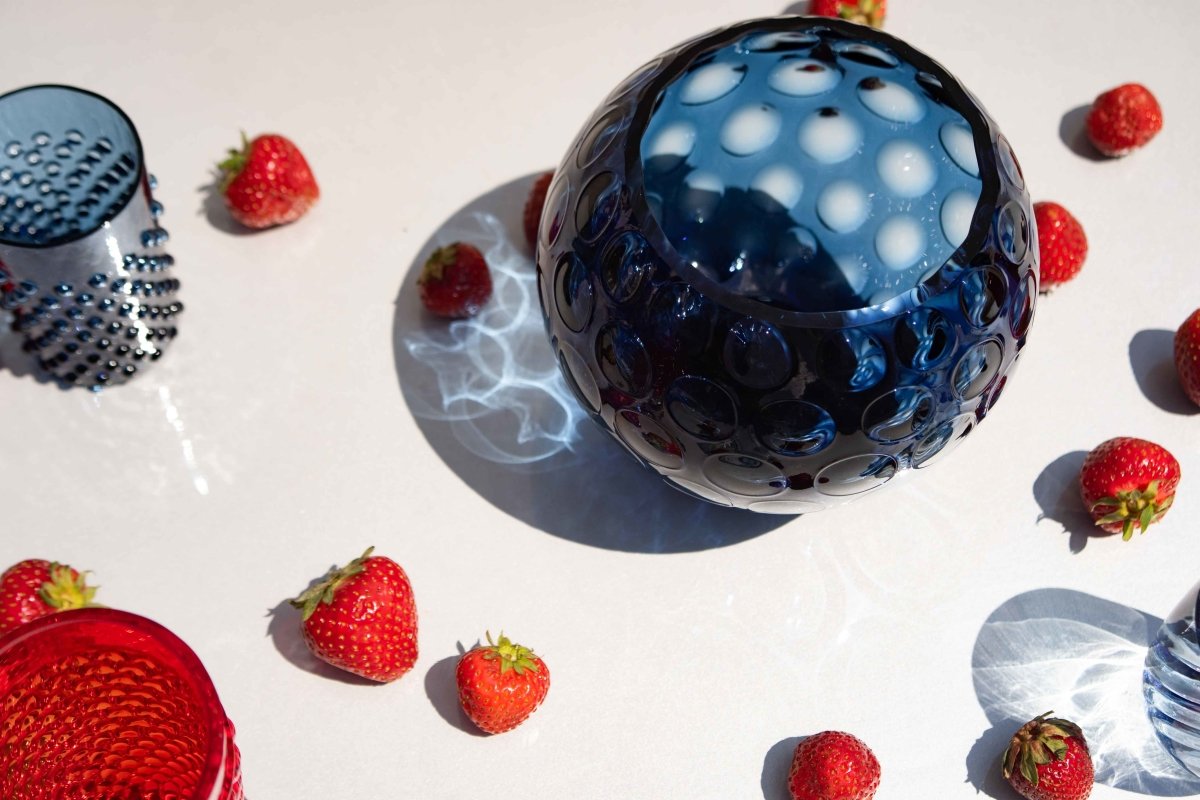 klimchi-kugel-royal-blue-petit-vase-boule-bleu-roi image 2