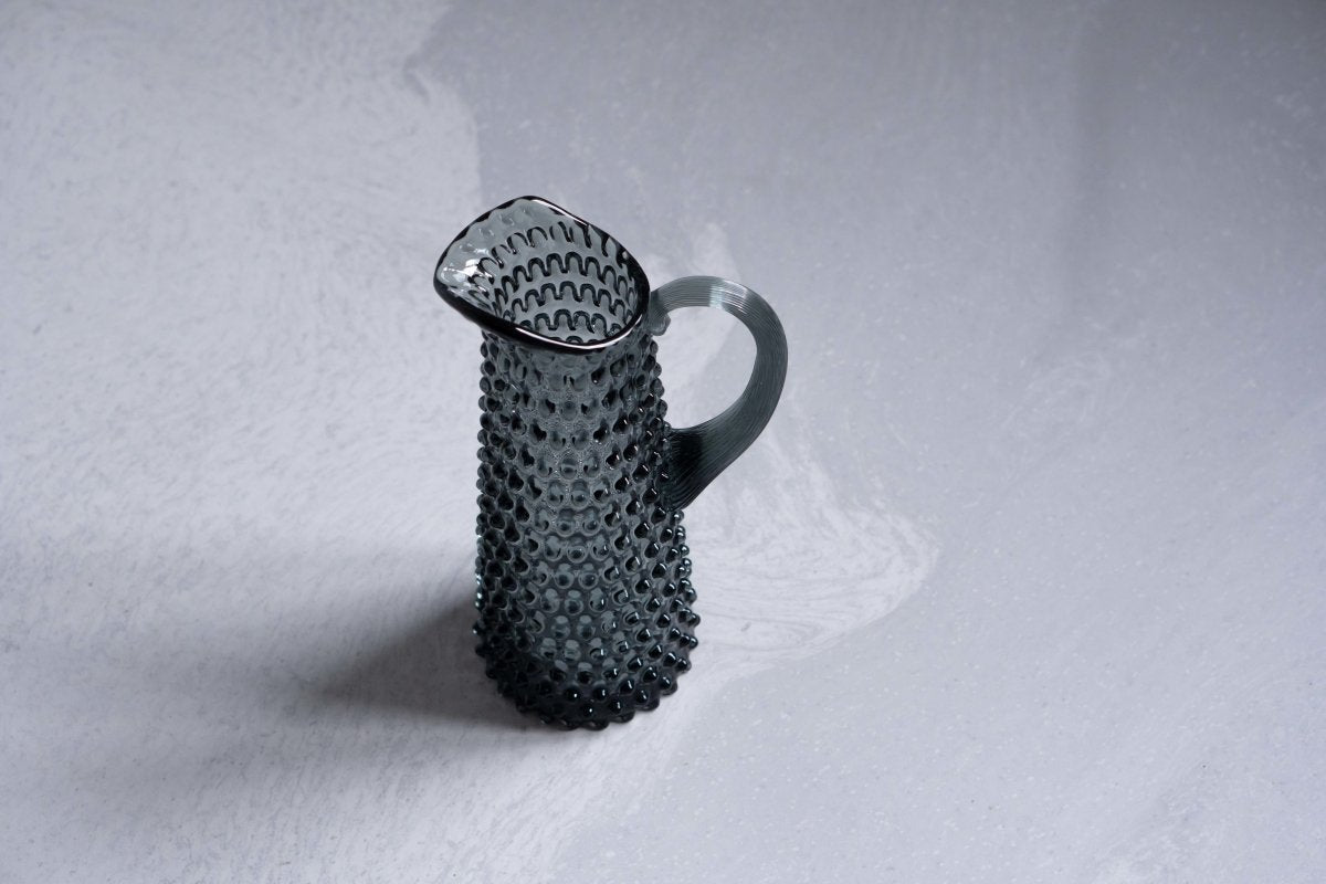 klimchi-hobnail-carafe-verre-gris-fum-1-l-cristal image 2